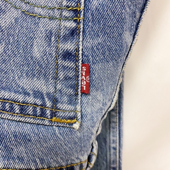 Camo Style Levi’s Jeans - Picture 4 of 16